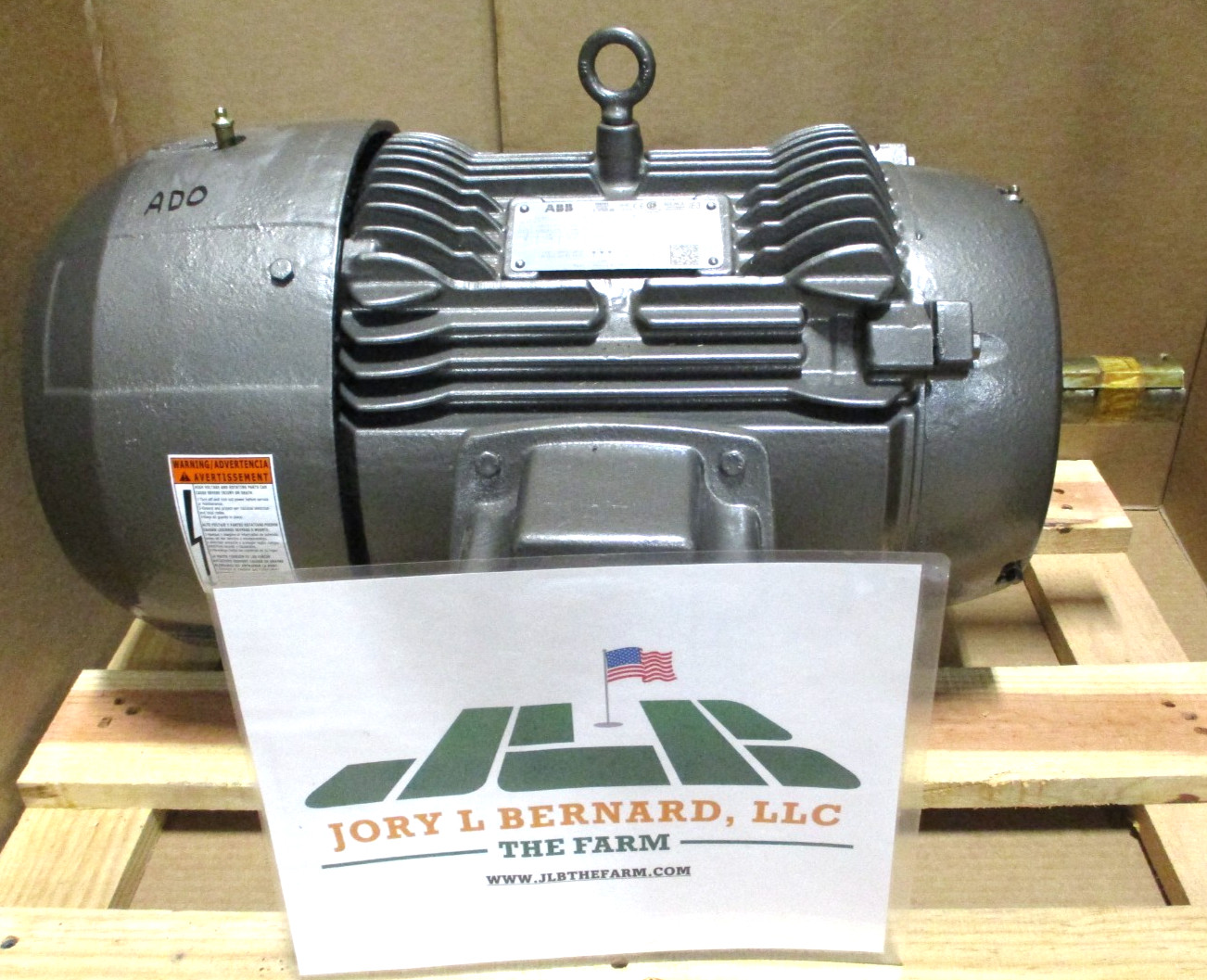 ABB, NEMA-IE3 ELECTRIC MOTOR, SD-100, 1LE23212BA113AA3, 15-HP, 3530-RPM, NOS