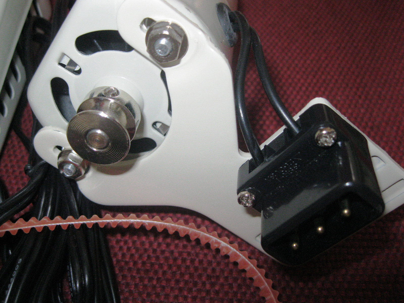 FAMILY HOME SEWING MACHINE MOTOR & PEDAL SINGER HA1 15 66 99K eBay