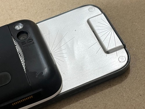Sony Ericsson Yari U100i Black Color Factory unlocked - 第 5/13 張圖片