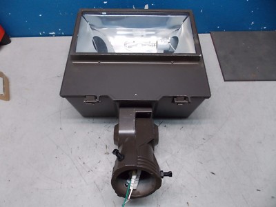Cooper Lighting Metal Halide Floodlight 150 Watt 15'' x 7'' x 19'' #XP15 REPAIR