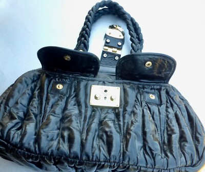 バッグ miumiu Mattelasse Lux Handbag Leather Matelassé leather bucket bag in pink - Miu Miu | Mytheresa