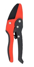 Corona RP 3230 Ratchet Hand Pruner - 3/4 inch Cut Capacity - Garden Shears - Red