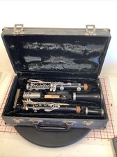 Vintage Artley Prelude Clarinet Made in USA with Hard Case. Black Color.