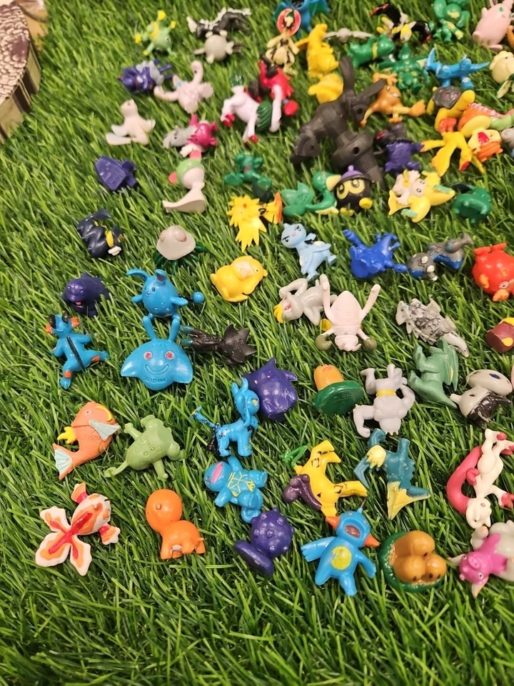 RL Pokemon Mini Tiny R/L.W 1" Figures 2006 2007 Vintage Rares Lot Of 138 - Image 4 of 4