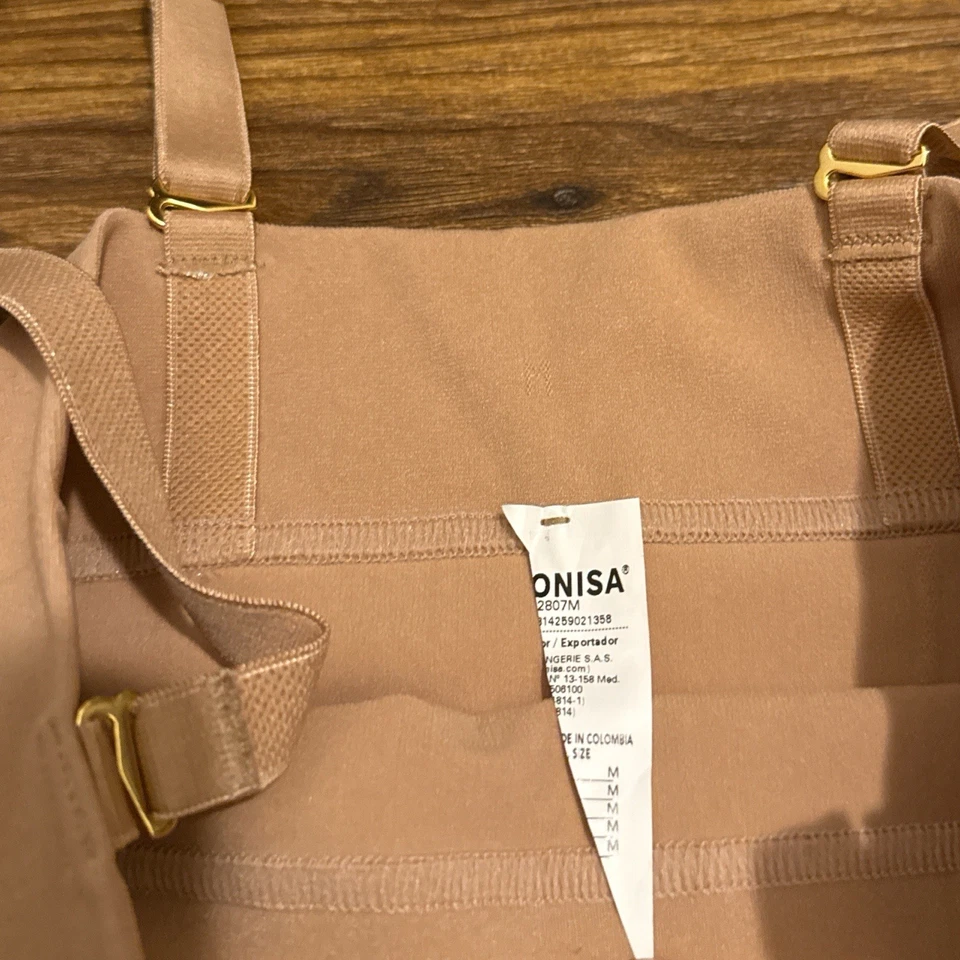 Corto modelador de cintura extra alta invisible Foto 4 de 4