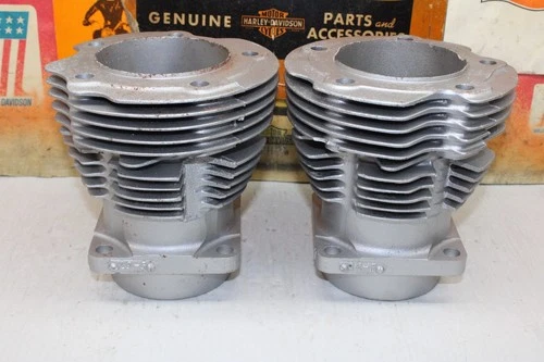1945 Harley-Davidson Knucklehead Motor Front Rear Cylinders