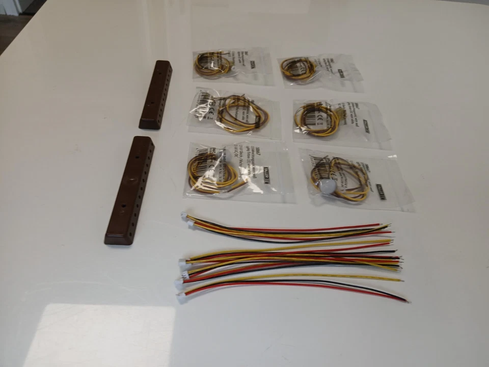 Faller Beleuchtungssockel 180667 - Verteilerplatten - Anschlusskabel --- COK 589 - Bild 4 von 4