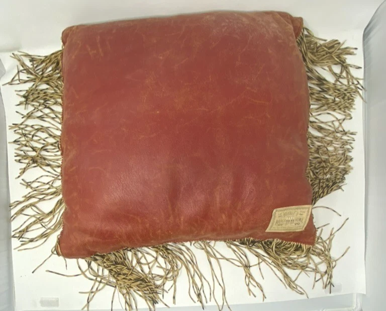 Almohada con flecos de cuero Double D Ranch Home - Decoración occidental - Pátina envejecida - Foto 4 de 4