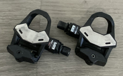 LOOK KEO 2 MAX CARBON CLIPLESS PEDALS NO CLEATS 256 GRAMS BLACK FOR PARTS