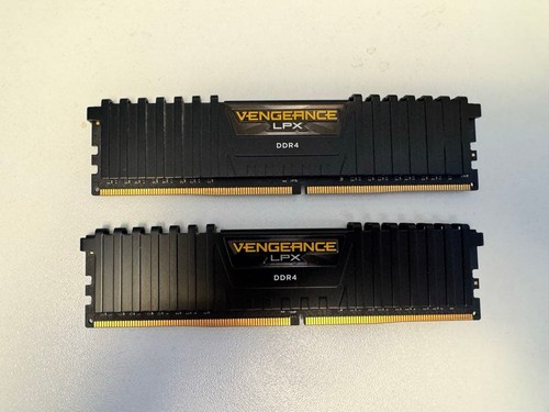Corsair 16 GB DDR4-Desktop-Speicher 8 GB x 2 Module Dual-Channel-RAM