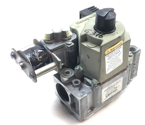 Honeywell VR8305Q4146 Gas Valve 24V 60Hz Outlet 3/4" Inlet 3/4" used #G316