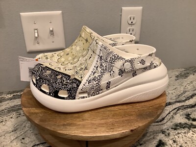 New Crocs Classic Crush Bandana Clog Women Size 11 Chai Multi 208119-2ZM  Men - Main Image
