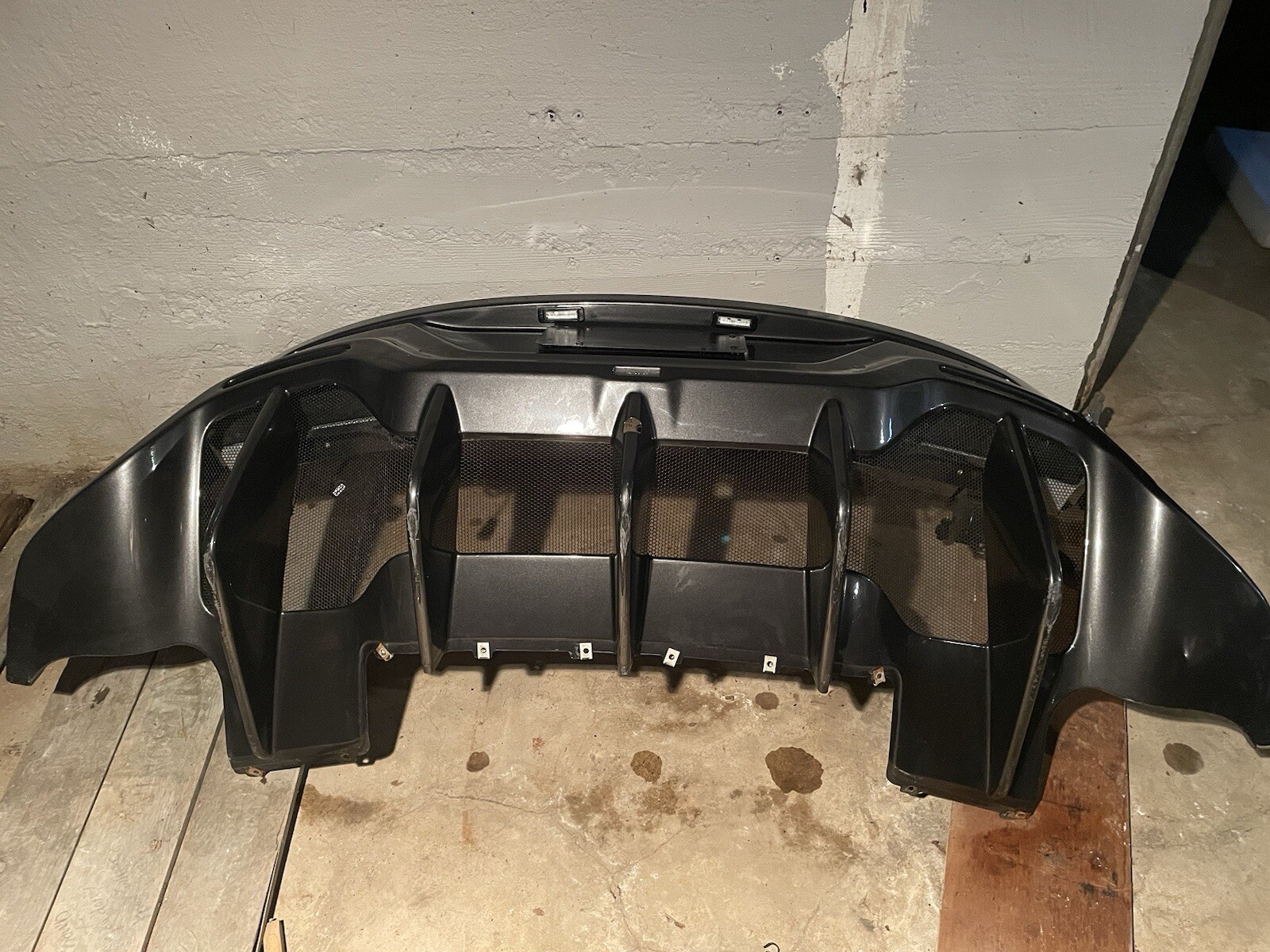 2019 2020 McLaren 600LT Coupe Spider Rear Bumper Lower Diffuser 13AB829RP OEM