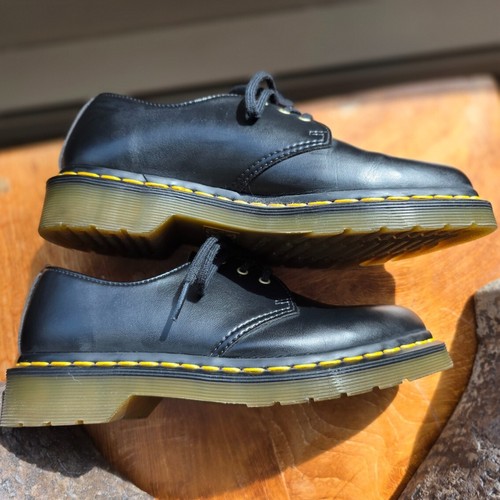 Doc Dr. Martens Oxford Black Shoes Unisex Vegan Leather VG+ Cond. Size 6/5 W/M - Picture 8 of 9