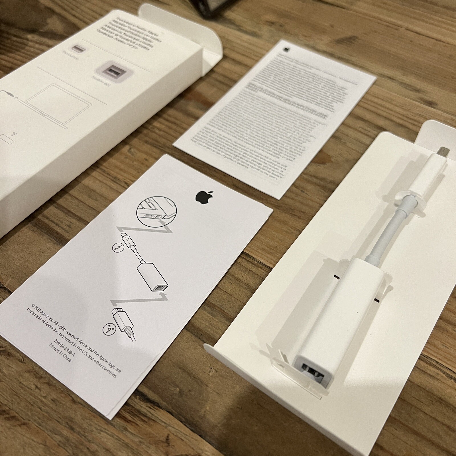 GENUINE APPLE 🔸 THUNDERBOLT TO FIREWIRE ADAPTER 🔸 A1463 / MD464ZM/A 🔸