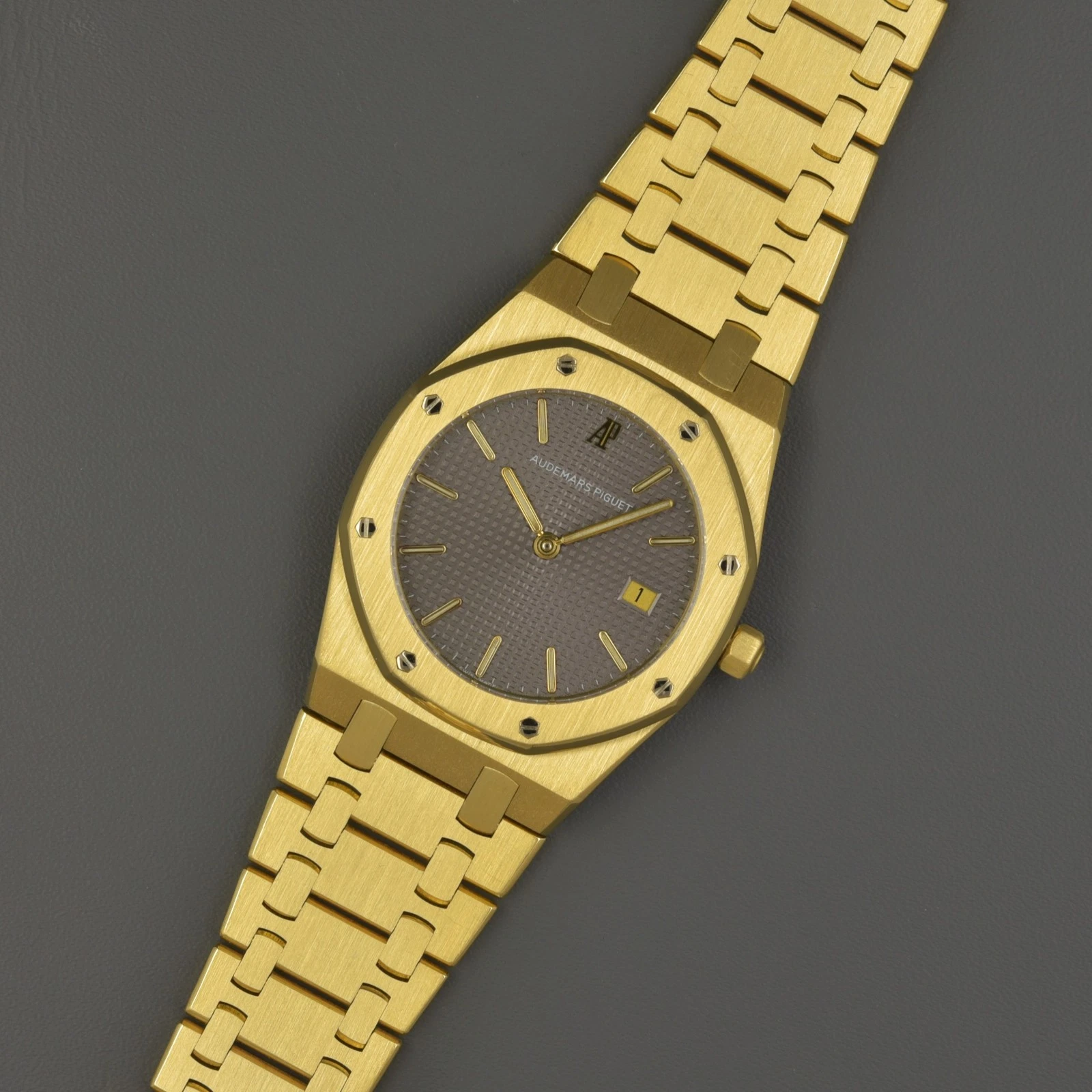 Audemars Piguet — Audemars Piguet Royal Oak 56175 BA 33mm Full Set Gold 18k Vintage 1992