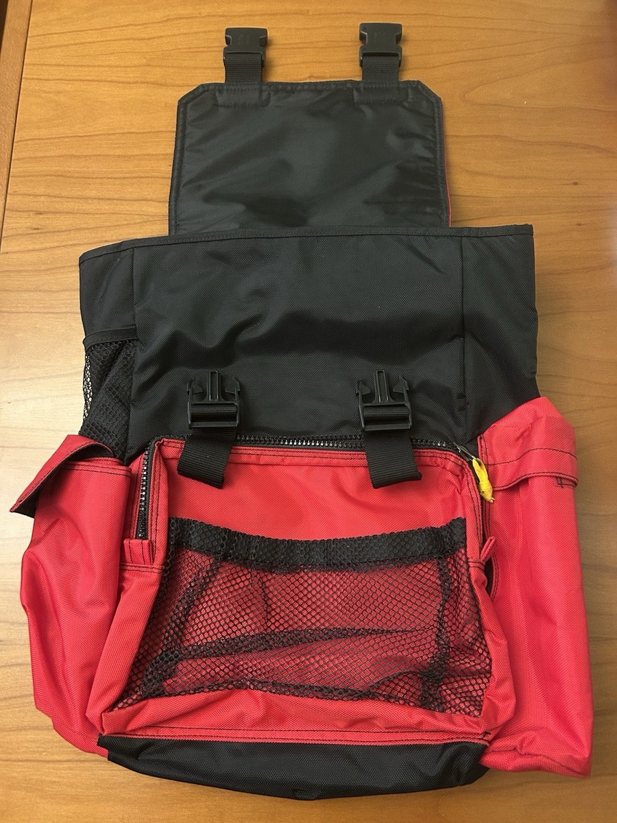 エ*)様 Marlboro ボディバッグ レッド・ブラック Vintage Marlboro Adventure Team Backpack Red Black Large Nylon