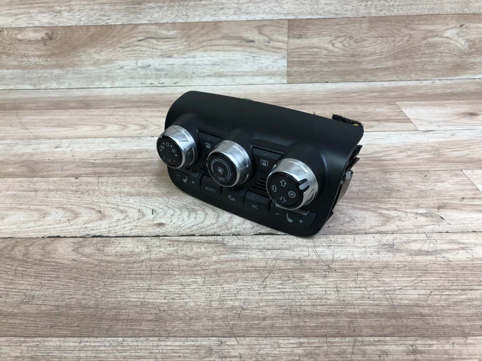 奥迪 TT 原始设备制造商前交流气候控制空调加热器开关 2008-2014 — 第 3/4 张图片