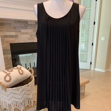 Forever 21 Black Pleated Sleevless Short Dress Size M 