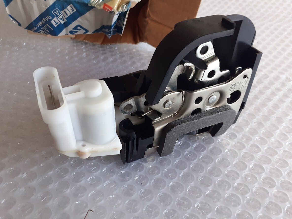 Fiat PUNTO II 188 Door Lock Front Right 46536065 for sale online