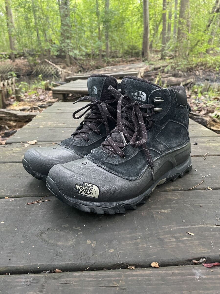 The North Face Snowfuse Winter Boots, Black Suede, Men's 8 The North Face Snowfuse Winter Boots, Black Suede, Men's 8