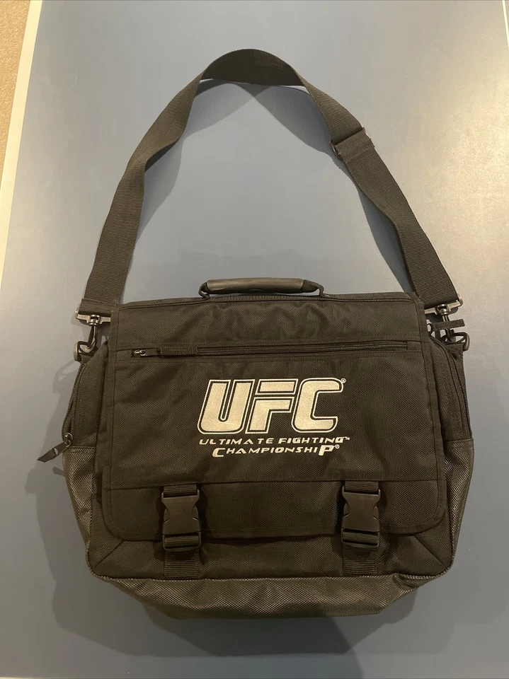 UFC Ultimate Fighting Championship Embroidered Messenger Shoulder Bag CLEAN - Image 2 of 4