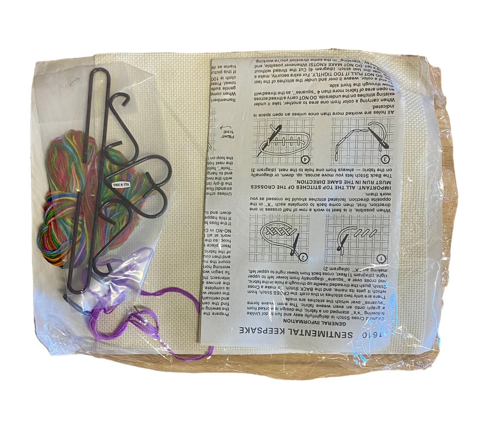 Sentimental Keepsake Embroidery Sampler Letter R Creative Circle New Sealed ‘81 - Image 2 of 2