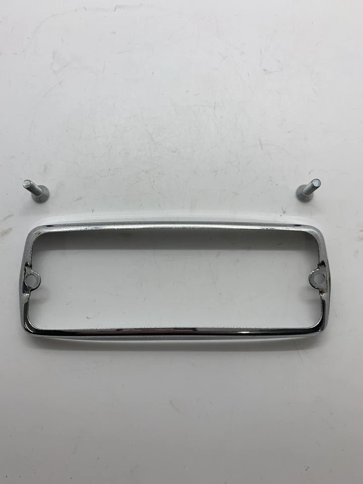 MGC GT & Roadster Front Indicator & Side Light Rim NOS 156304 1966-1970 - image 3 of 4