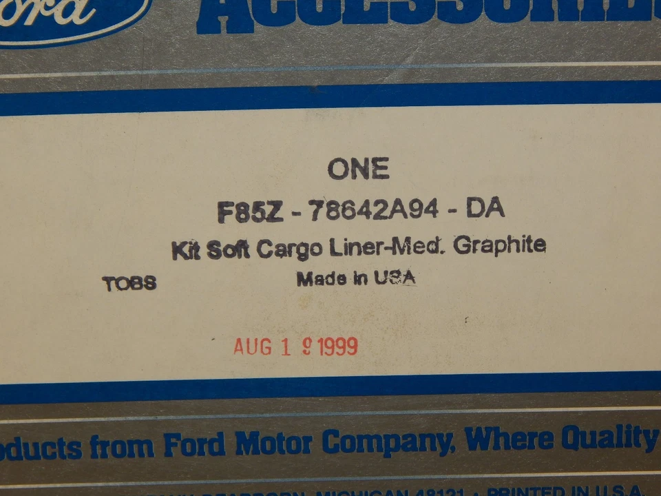 Nuevo OEM 1998-2002 Lincoln Navigator bandeja de carga trasera forro suave grafito medio Foto 4 de 4