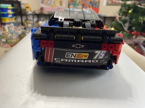 Lego Technic 42153 NASCAR Next Gen Chevrolet Camaro ZL1 - Imagen 5 de 7