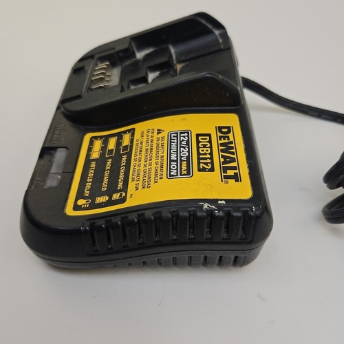 DeWalt Li-Ion 1.5Ah Battery Pack DCB201 and Charger DCB112 - Picture 4 of 11