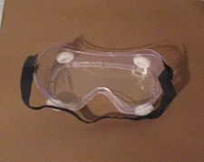 HDX Clear SAFETY GOGGLES  Chemical Splash Resistant & Fog Vent Over Glasses WORK