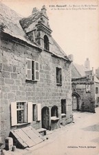 29 ROSCOFF LA MAISON DE MARIE STUART ET LES RUINES DE LA CHAPELLE SAIN