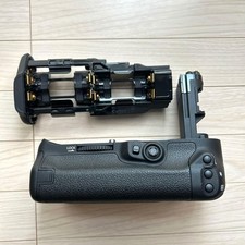 Canon BG-E16 Battery Grip for EOS 7D Mark II 0020