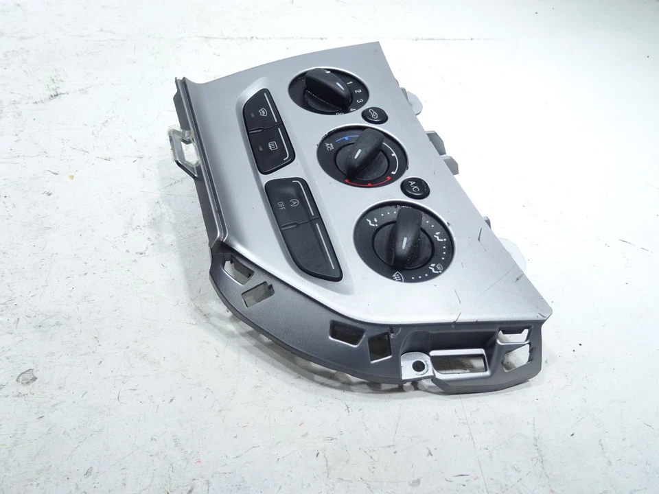 FORD FOCUS 2012 MK3 HEATER CONTROL PANEL BM5T-19980-BD - Image 3 of 4