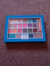 Make Up Eyes And Face Kit Eyeshadows, Lip Gloss Glitter Shadows Pallet Gift Set