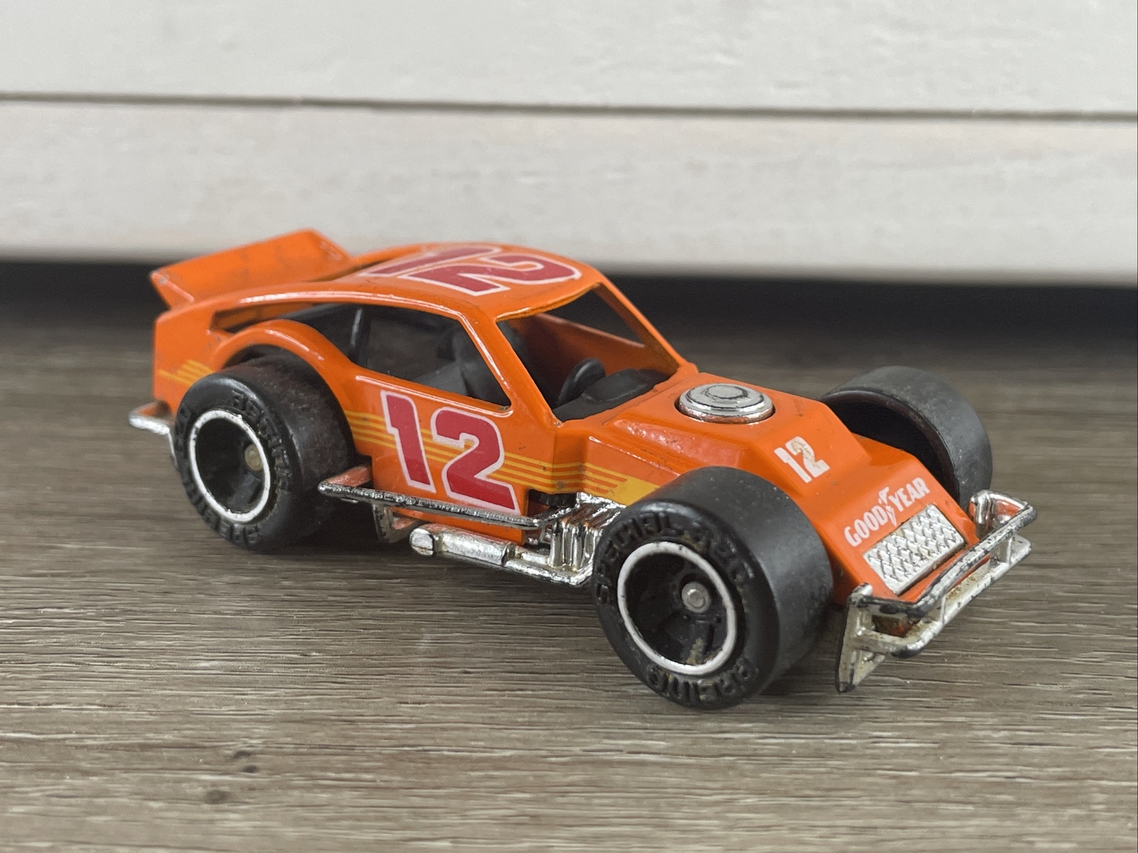 Picture 4 of 5