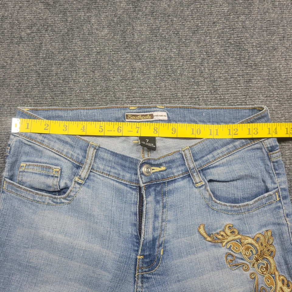 Pantalones de mezclilla SouthPole Capri bordados modernos informales con botones y cremallera talla 7 bolsillos azules Foto 2 de 4