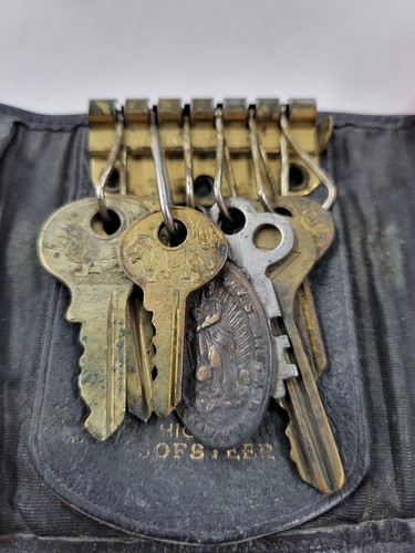 Vintage Sofsteer By Hickok Leather Key Wallet With Keys And ID Holder - Picture 4 of 10