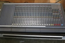 Soundcraft Delta 200 24 Channel Monitor Conso...