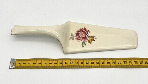 Vintage Ornate Floral Ceramic Porcelain Cake Pie Cake Server Made in England - Picture 8 of 9