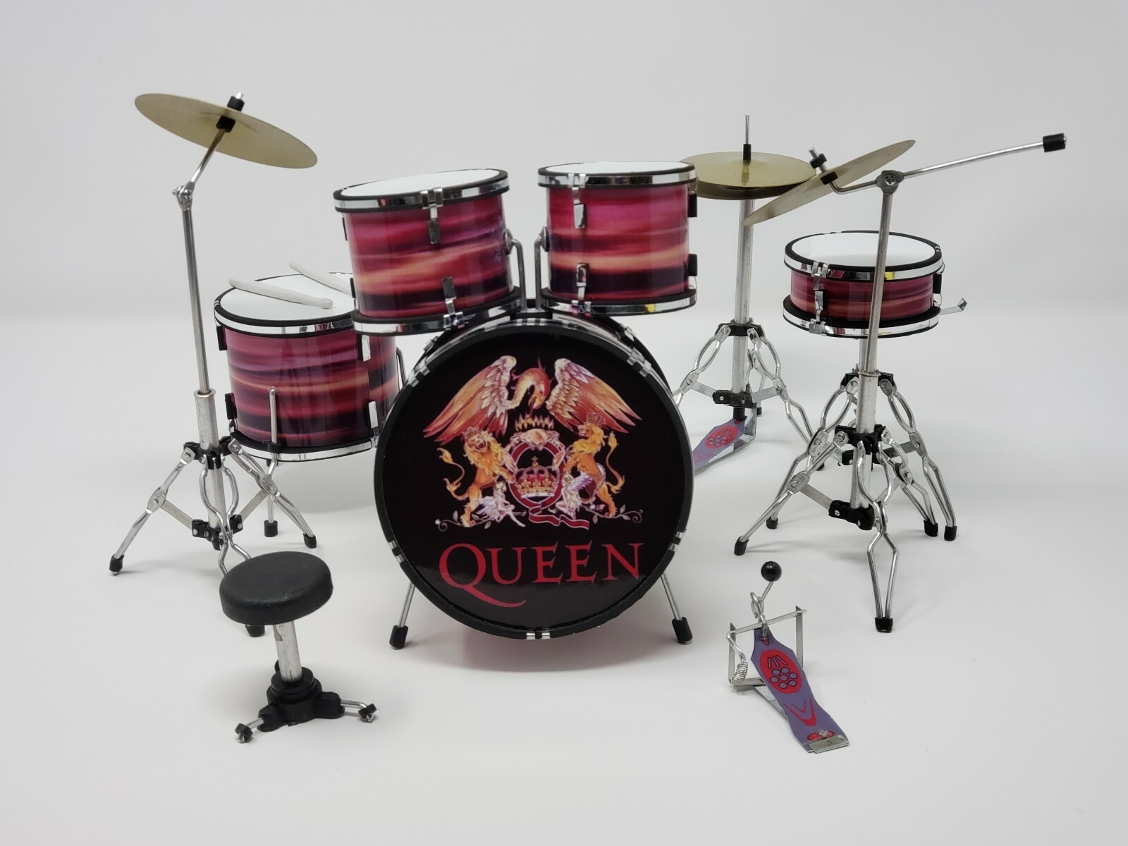 Roger Taylor Queen Miniature Drum Freddie Mercury Brian May John Deacon Mini Art Ebay Roger Taylor Queen Miniature Drum Freddie Mercury Brian May John Deacon Mini Art Ebay