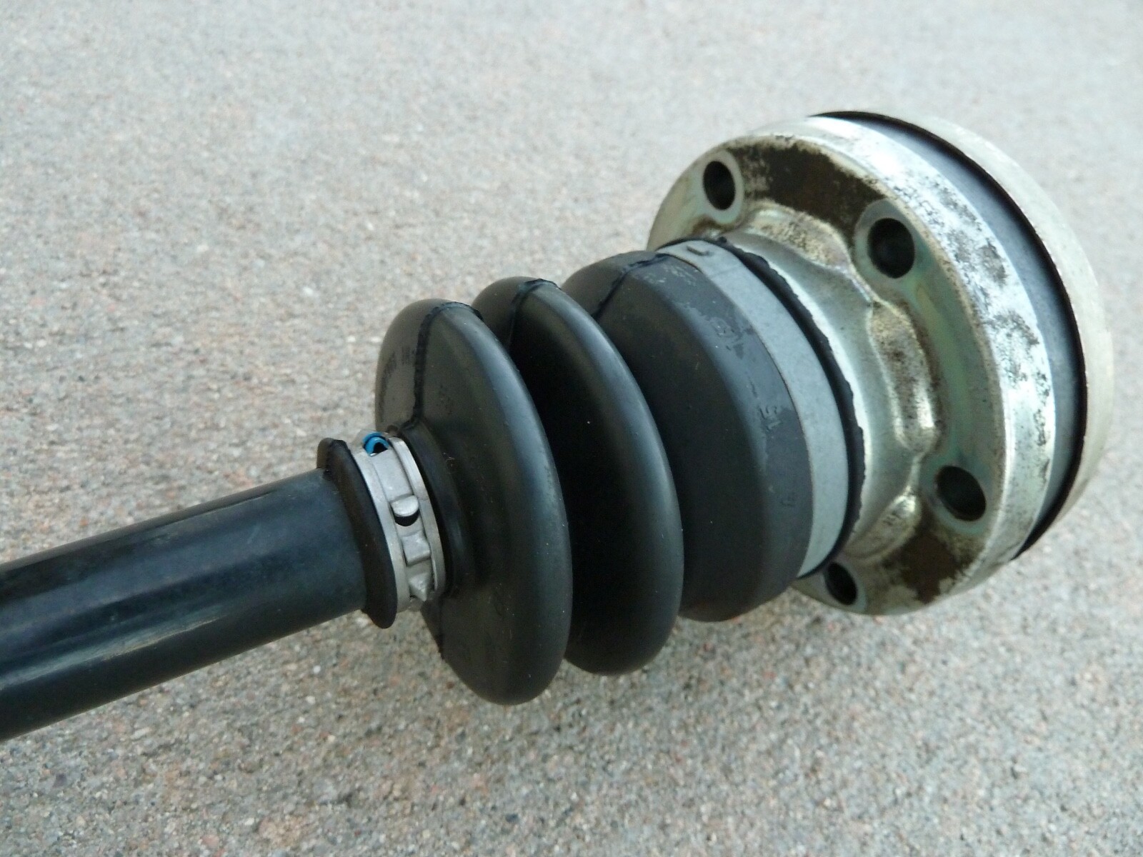 2008-2015 Audi R8 Left Front Front Axle Assembly Shaft OEM 5.2 V10 4.2 V8
