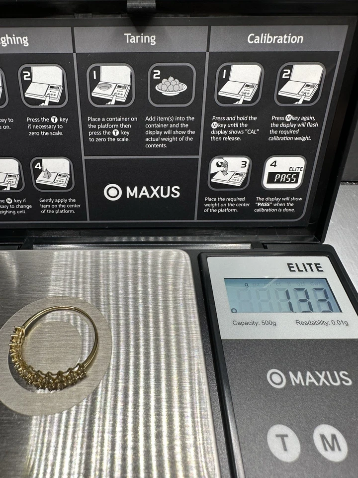 Anillo de media eternidad de diamantes de 18 k,50 quilates Foto 4 de 4