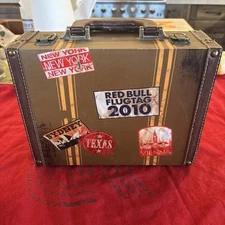 Red Bull FLUGTAG 2010 Flight Box Case Suitcase  Red Bull Air Souvenir Collector