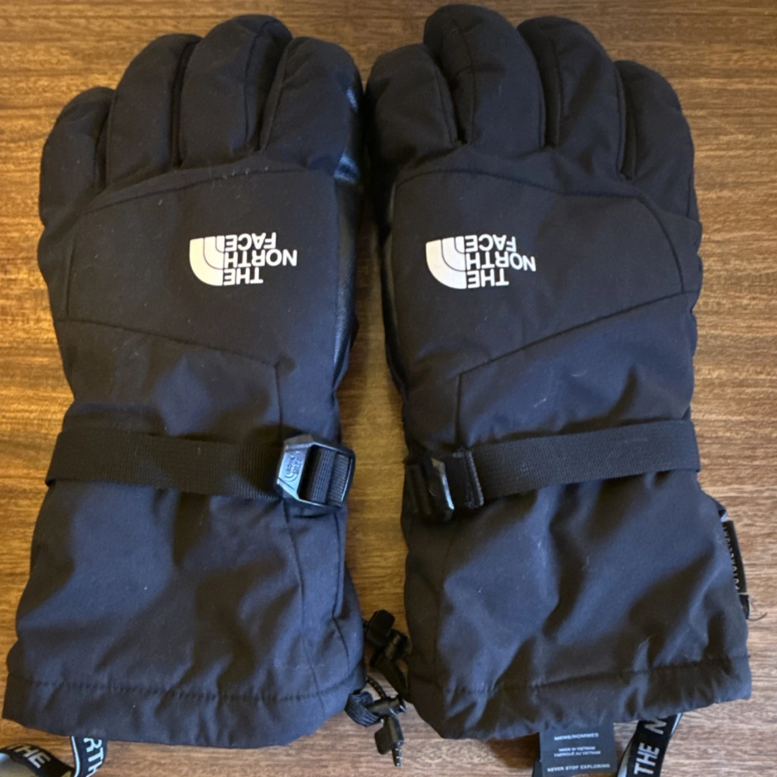 The North Face XXL Black Insulated Winter Sports Gloves Adjustable Strap Men