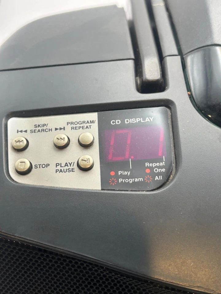 Rádio antigo Audiovox CD1893, CD player, toca-fitas cassete. - Imagem 2 de 4