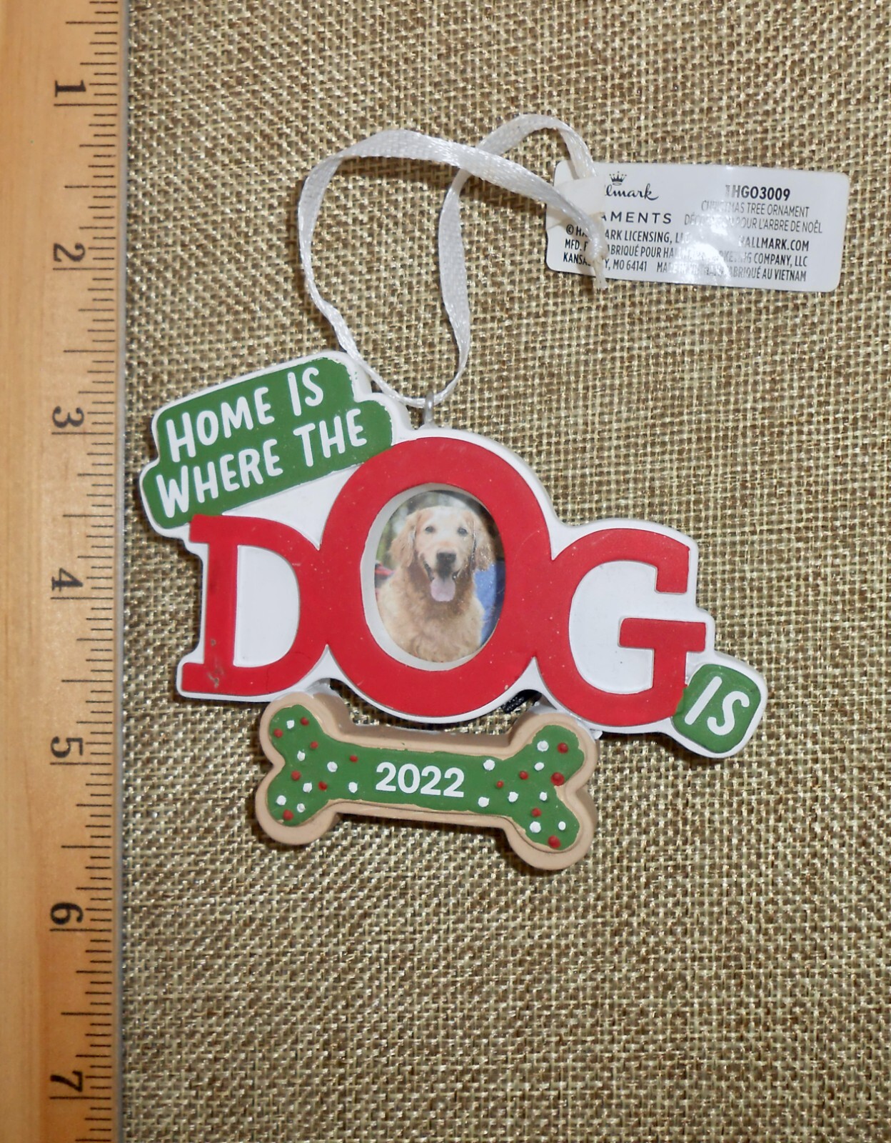 New Hallmark Ornament 2022 HOME IS WHERE THE DOG IS PHOTO HOLDER Pet