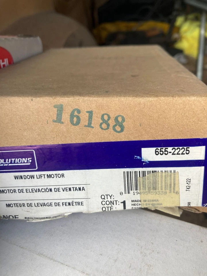 Motor elevador de ventana NAPA 655-2225 (solo motor) para Cadillac Escalade 2002-2006 Foto 2 de 2