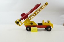 Strenco Raketen-Transporter mit 1 Rakete Blech Blechspielzeug